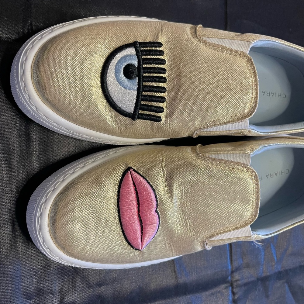 Chista Ferragni eye and lip loafers flat size 39 USA 9
